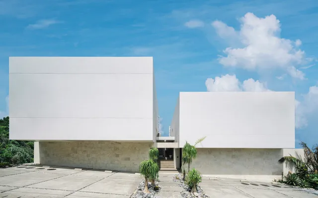 ブルーリラ リュクス リゾート沖縄