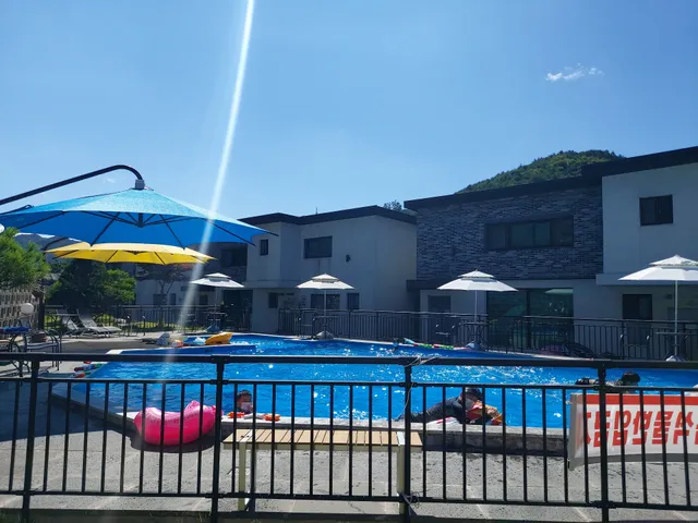 더시즌 모던하우스