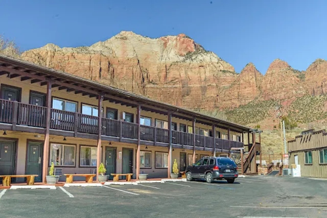 Zion Pioneer Lodge