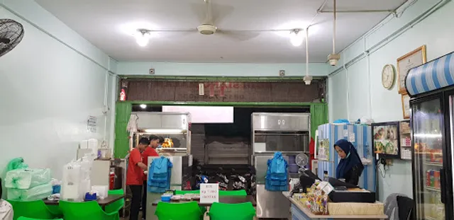 Warung Makan Budi Siang Malam