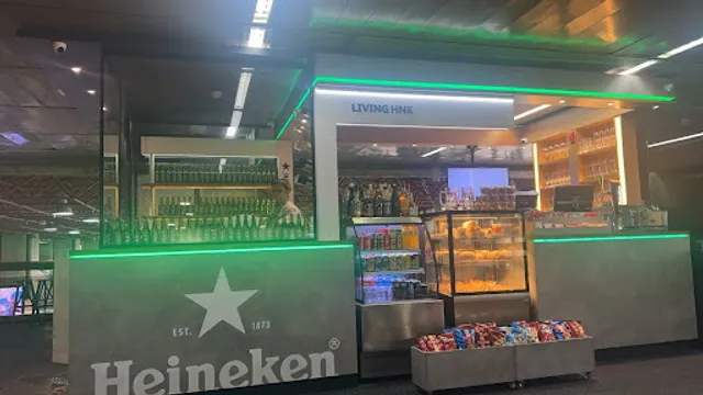 Quiosque Living HNK T2 Mezanino Leste: Heineken, Chopp, Aeroporto, GRU SP