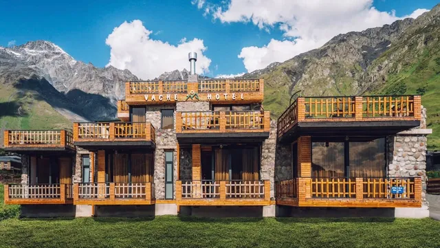 Vache Hotel kazbegi