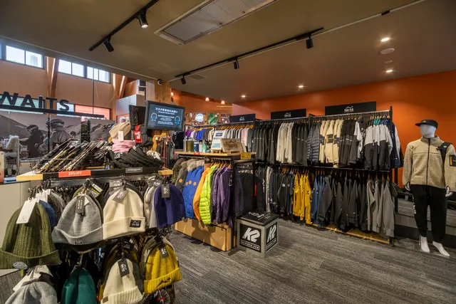 Niseko Sports Hanazono 308 Store