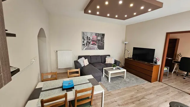 Aqua Apartman-Tiszaújváros