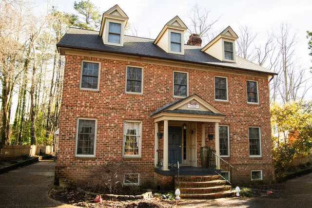 Williamsburg Sampler Bed & Breakfast