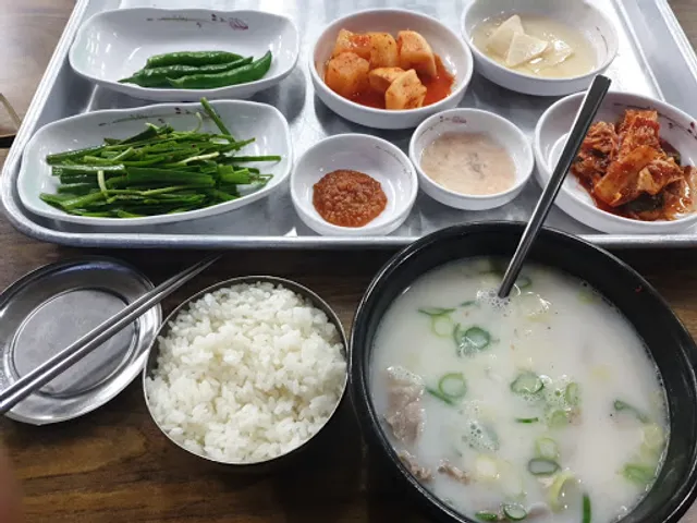 더참맛수육국밥&보쌈 관평점