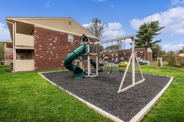 Wynbrook West Apartments