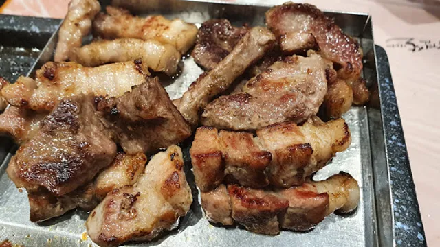 하남돼지집광교아브뉴프랑점