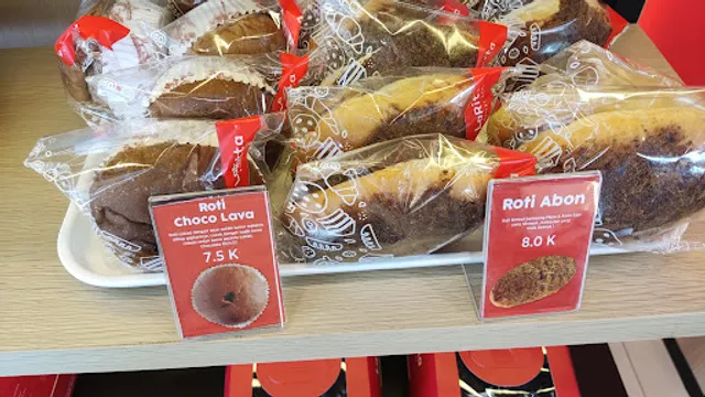Laritta Bakery Stasiun Gubeng Baru