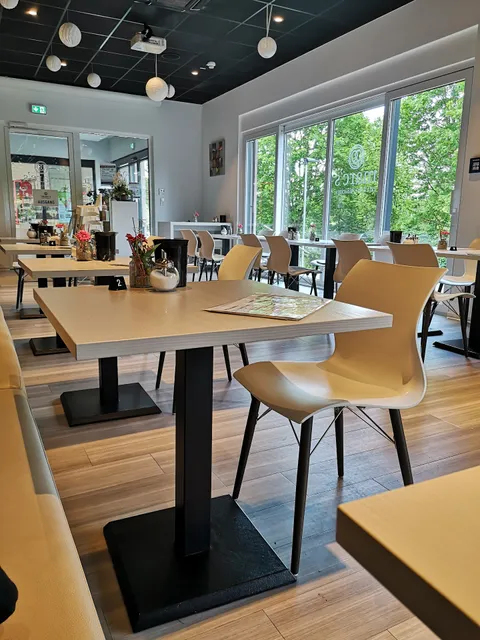 marc's Café & BrezelBäckerei