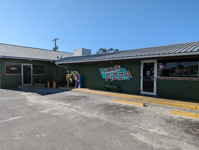 Niko's Pizza