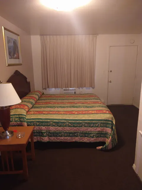 EZ Rest Motel