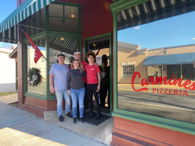Carmine’s Pizzeria