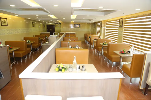 Raaj Bhaavan Restaurant