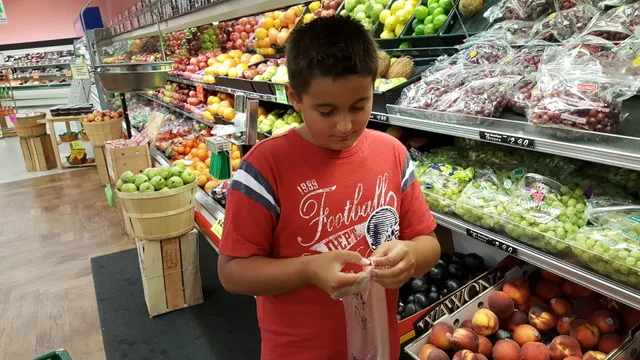 Rob's Family Market LLC