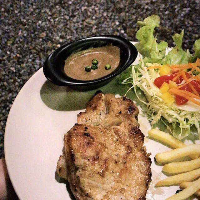 Steak at 4 o'clock Rai Benjapong