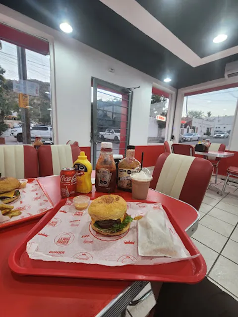 La Mera Burger