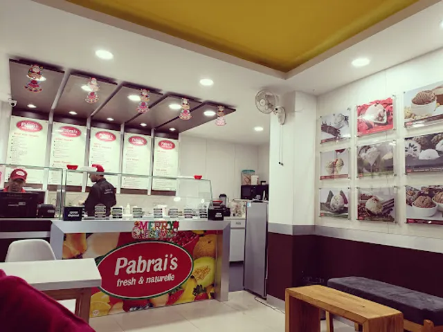 Pabrai's Fresh & Naturelle Ice cream, Patuli, Kolkata