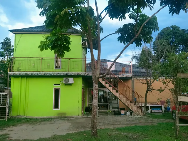 SPOT ON 92246 Kost Qiu Qiu 99