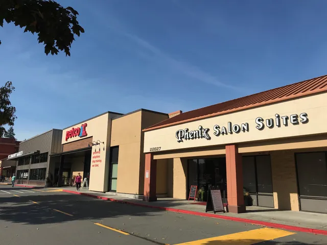 Phenix Salon Suites in Bothell