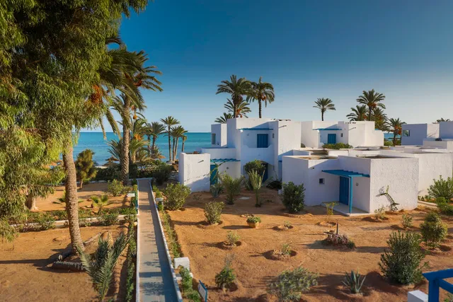 Hari Club Beach Resort