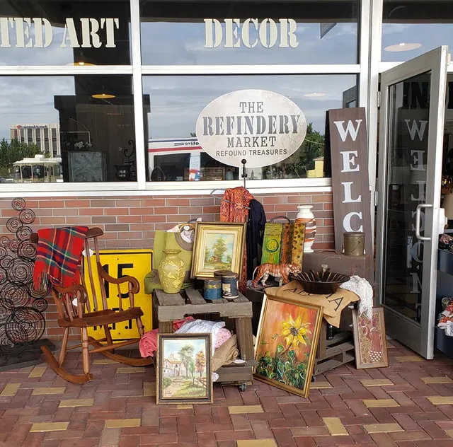 The Refindery Market