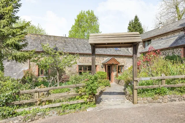 Lambscombe Farm Cottages