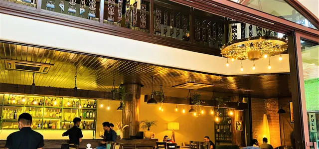 Calm Restaurant & Bar