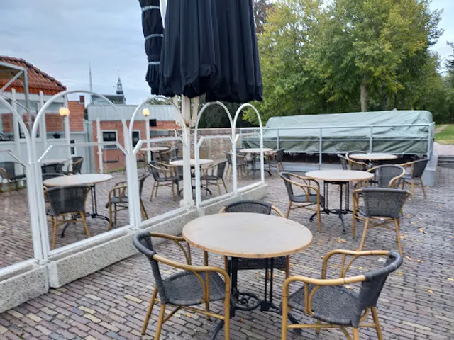 Eetcafé De Wal niet gevraagd hier vermeld te worden wij zijn open .