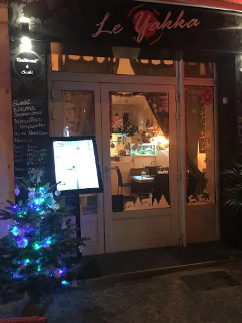Le yakka sushi