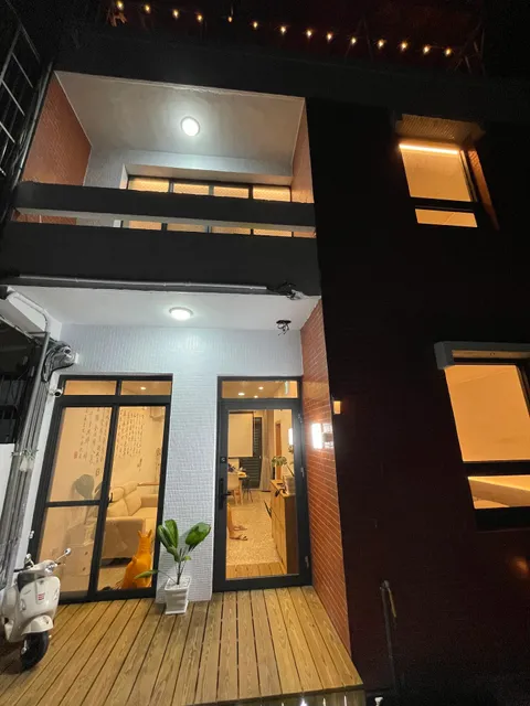 拾號行旅(夜間10點後勿來電可留訊息)