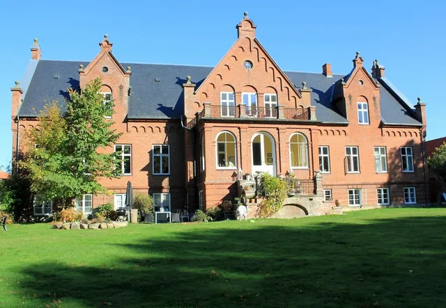 Ny Kirstineberg Gods Bed & Breakfast