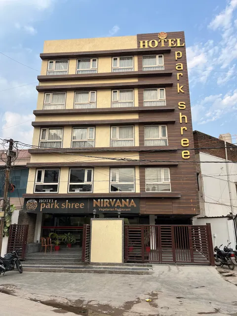 Hotel Parkshree