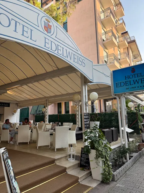 Bed & Breakfast Edelweiss Hotel