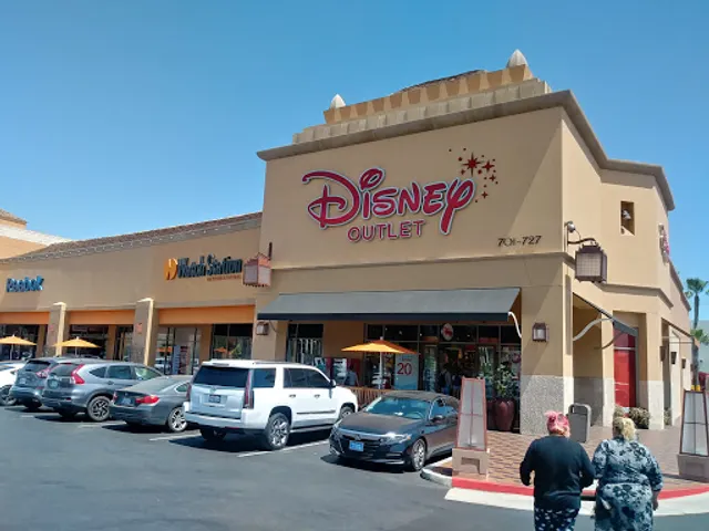 Disney Store Outlet