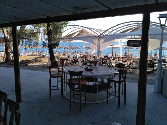 Deep Sea kiosk Strovili Sagiada