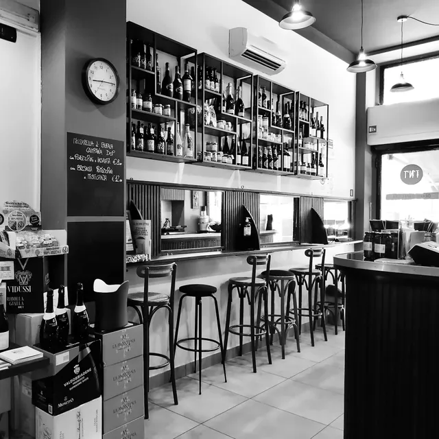 BAR DA MAX - DISPENSA E VINERIA DAL 2013