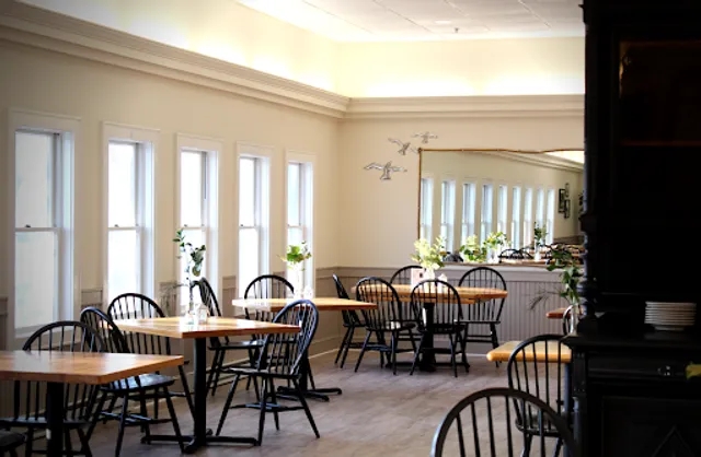 Flanders Fish Market & Restaurant