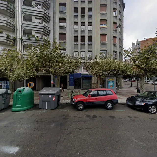 Pl. la Inmaculada, 5