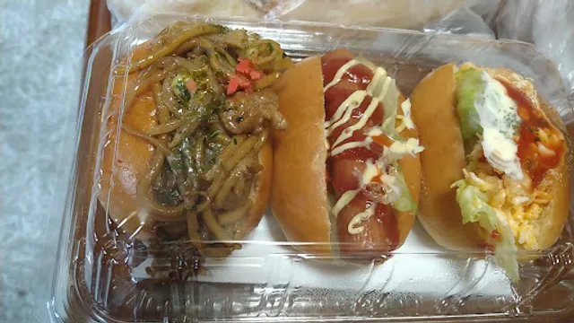 ハンドメイドベーカリー ぶんぶん 氷見市