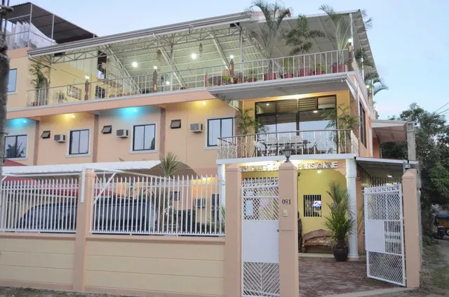 Sunflower Royal Pensionne