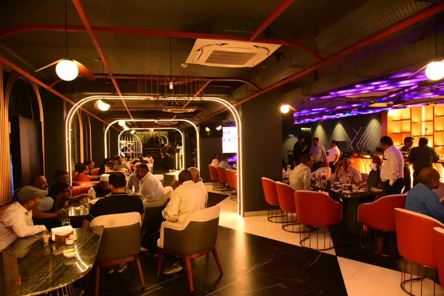 Harlequin Restaurant Bar Lounge – Best Restaurant in CP | Top Restaurant in CP