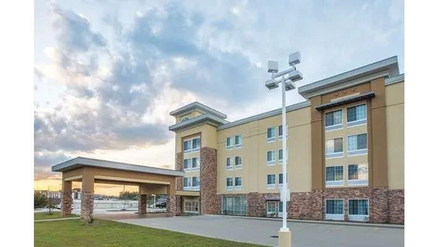 La Quinta Inn & Suites by Wyndham Hattiesburg - I-59