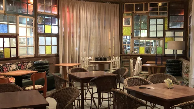 Baraçaí Sushis 'n' Burgers - Unidade Epitácio