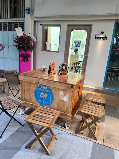 Bench Barista SG (Bedok, Bedok Reservoir) - Coffee , Matcha & Pastries , Cafe Singapore