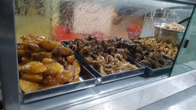 Quintal do Maneiro "Comida de Boteco"