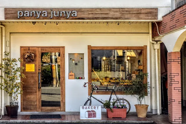 panya junya
