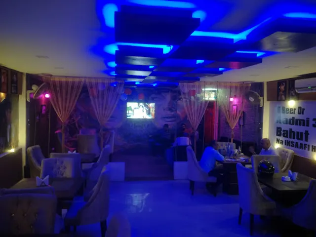Bollywood Bar & Lounge