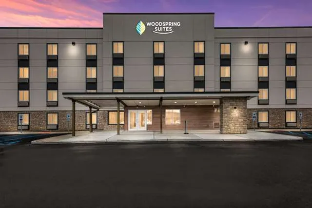 WoodSpring Suites Linden