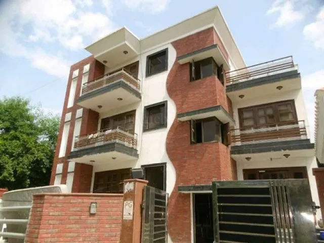 Yadav Girls PG in sector 45 Tenanto